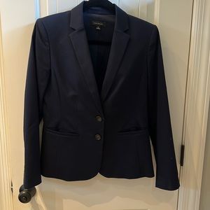 Fully lined like new navy blazer.